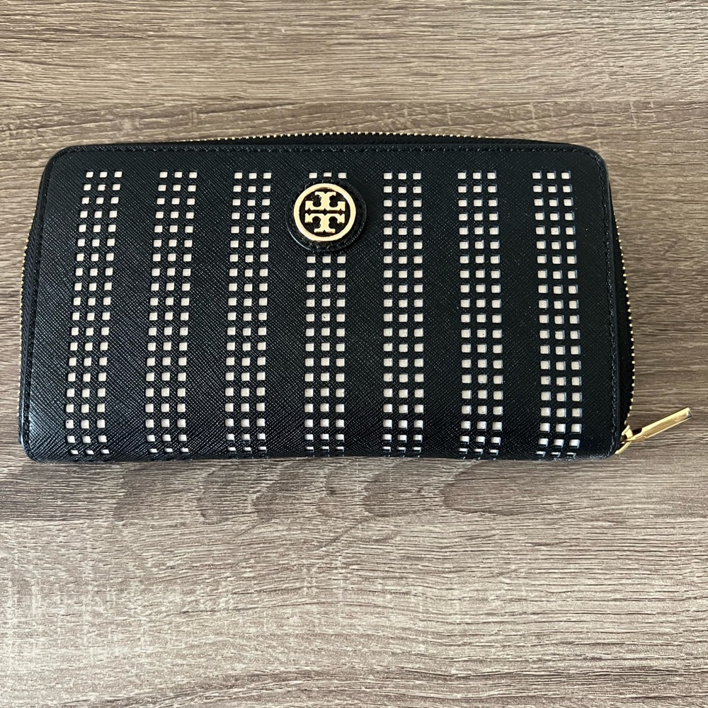 New Tory Burch Black Large Wallet